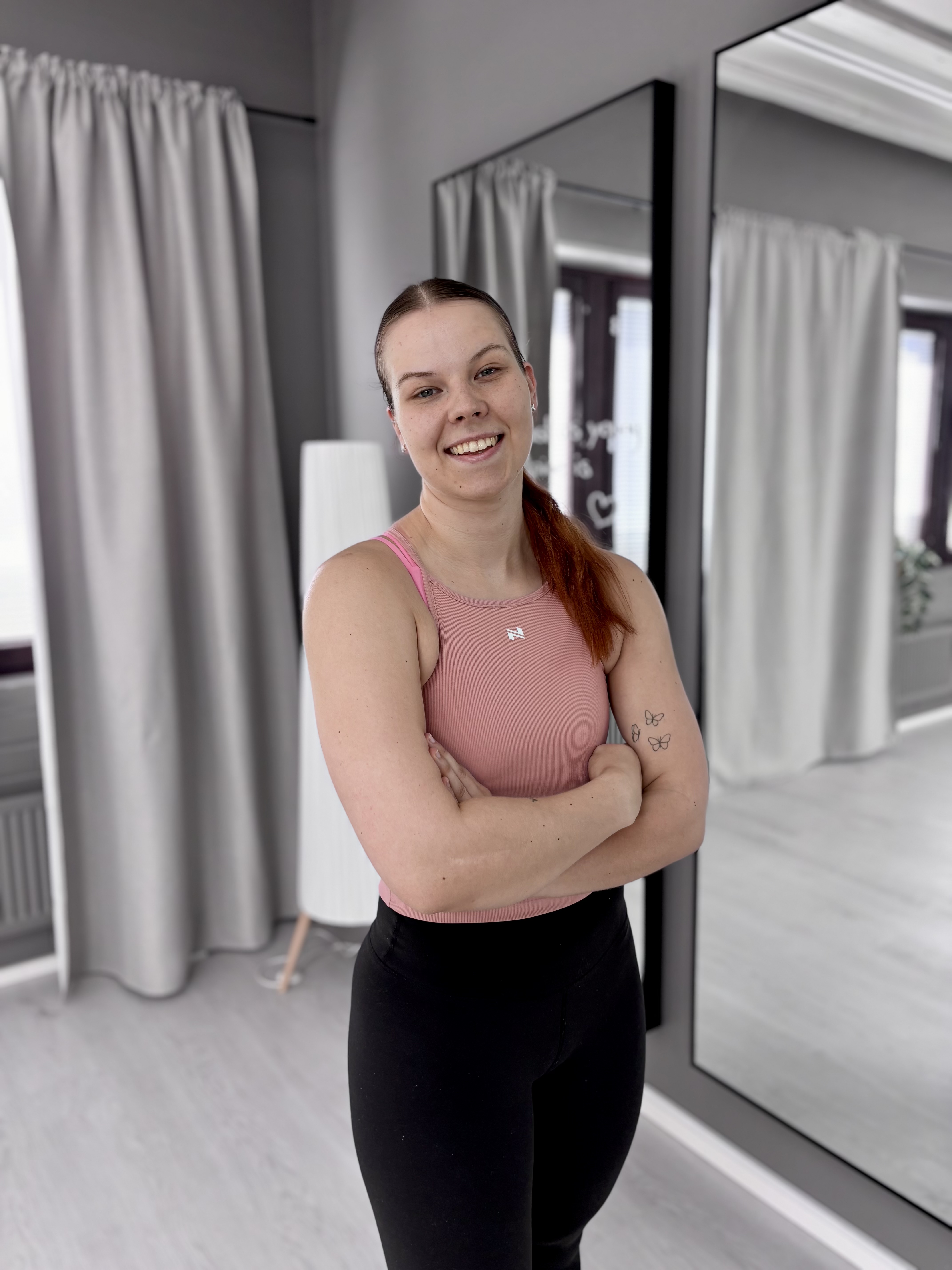 Salla – Tanssi- ja lihaskuntotunnit, fysioterapeutti